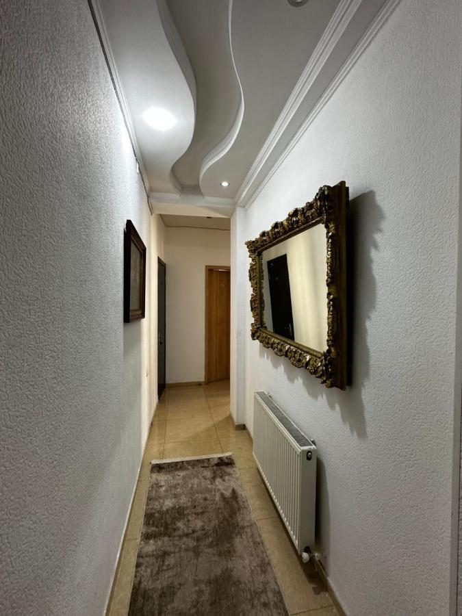 Lucas Hotel Tiflis Exterior foto